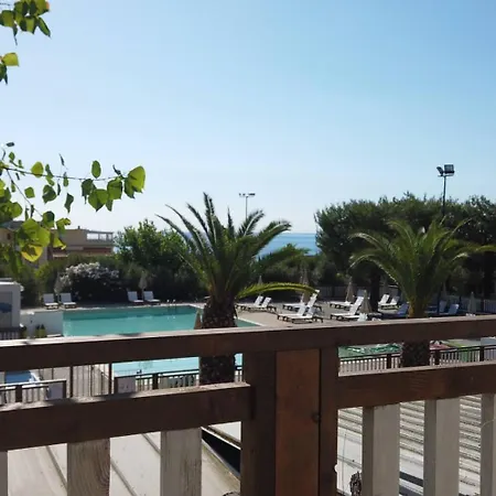 Fontana Marina Family Village Campeggio